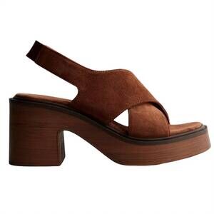 NEW FREE PEOPLE women's cora platform clogs in cognac  suede